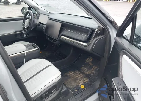 2024 Rivian R1T Adventure Dual Motor Large Pack/Adventure Dual Motor Perf Large Pack from USA, damaged, VIN 7FCTGBAA4RN031306